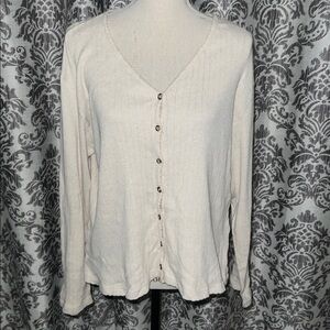 G.H. Bass and Co Heather Beige Knit Button Down Top